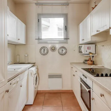 Les Allees Du Cap-3 By Interhome Apartamento *
