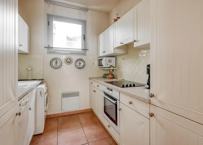 Les Allees Du Cap-3 By Interhome Lejlighed